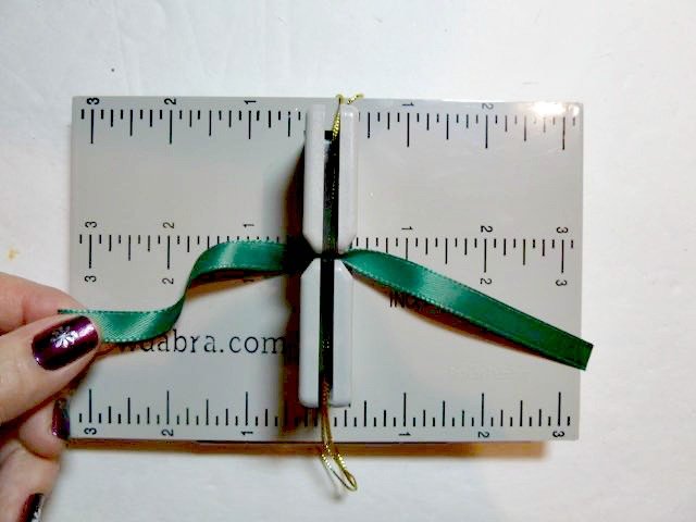 Bow maker tool