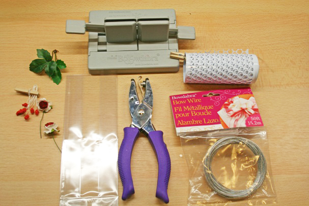Handmade Christmas Gifts: Treat Bags with Punchinello Ribbon Bows Create Easy Homemade Holiday Gifts
