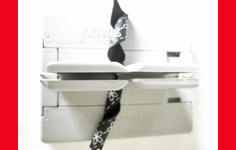 Winter Crafts Kids Can Make: Curly Ribbon Clips