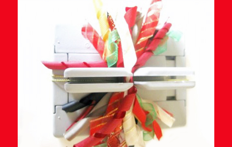 Winter Crafts Kids Can Make: Curly Ribbon Clips