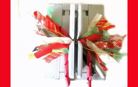 Winter Crafts Kids Can Make: Curly Ribbon Clips