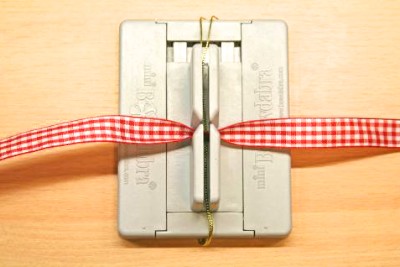 ribbon bow maker 