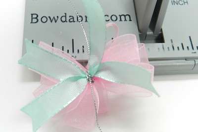 {Back-to-School Craft} Design Your Own Homework Folder 14 Bowdabra bow making tool