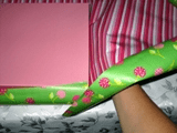 how to decorate gifts with ribbon