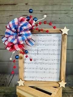 patriotic decor piece