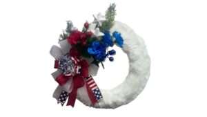 Video DIY – how to make a quick and easy patriotic wreath