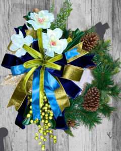 Video DIY – How to make an elegant all season wreath
