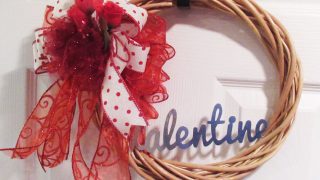 valentine-wreath-bowdabra-92-steph-ackerman